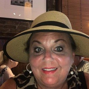 Meet your Posher, Lori